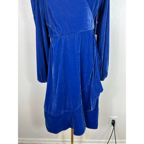 Summersalt NWT The Sustainable Velvet Collection Wrap Dress Blue 12 Holiday - Picture 5 of 11